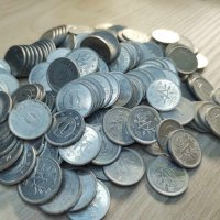 200бр монети от Япония, снимка 3 - Нумизматика и бонистика - 43038213
