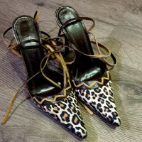 Дамски обувки с леопардов принт и връзки на глезена , снимка 1 - Дамски обувки на ток - 26451750