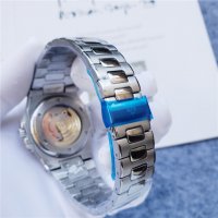 Мъжки часовник Patek Philippe Nautilus Tiffany & Co. Edition с автоматичен механизъм, снимка 7 - Мъжки - 39664959