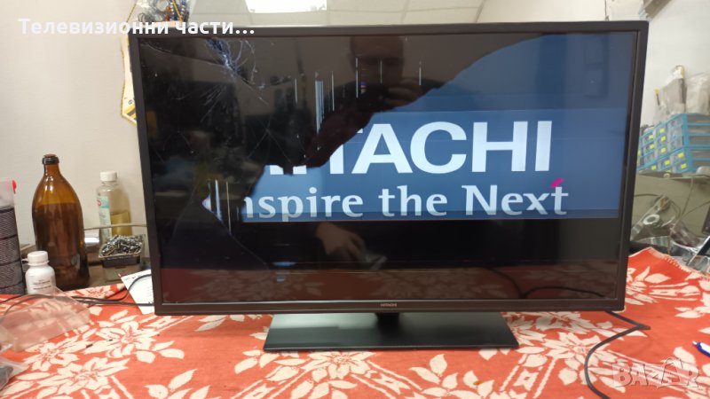 Hitachi 32HAE4252 със счупен екран - 17MB171/17IPS62 Панел VES315UNGH-L3-N41, снимка 1