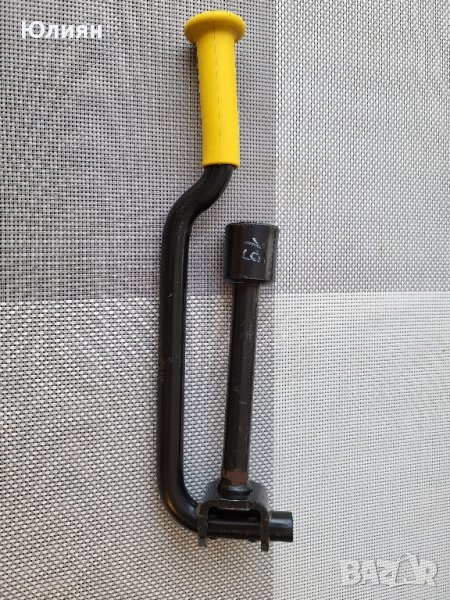 Ключ за гуми Рено , снимка 1