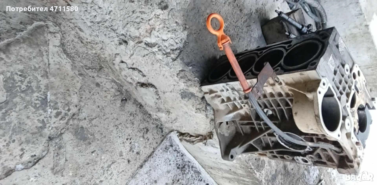 Цилиндров блок  за Волксваген Голф 4 2000г 1.4 бензин 75к.с, снимка 1