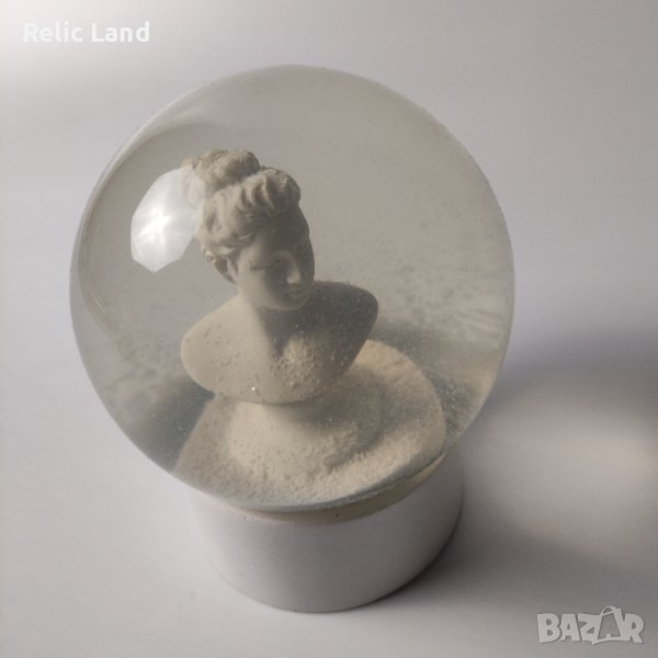 Снежно кълбо, снимка 1