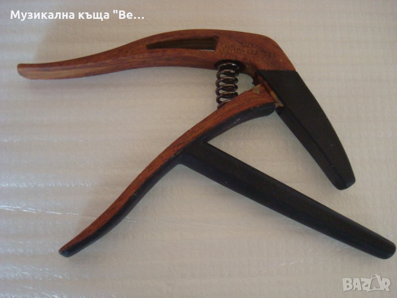 Каподастер за класическа китара , снимка 1