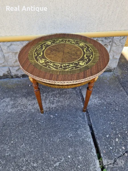 Чудесна много красива антикварна масичка , снимка 1