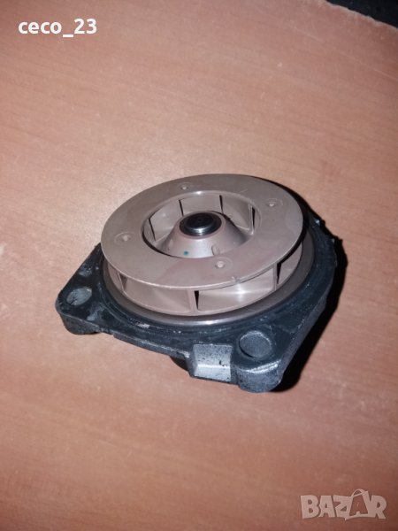 Водна помпа за Алфа Ромео, снимка 1