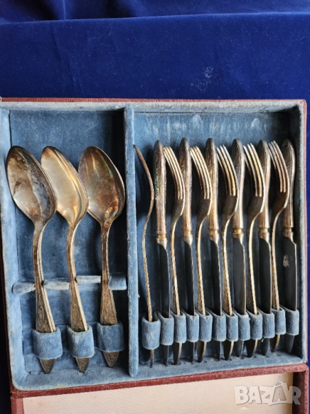 прибори посребрени от мелхиор, нови, к-т 18 бр., красиви мод."Пламя, СССР + чаени лъжички + черпак, снимка 1