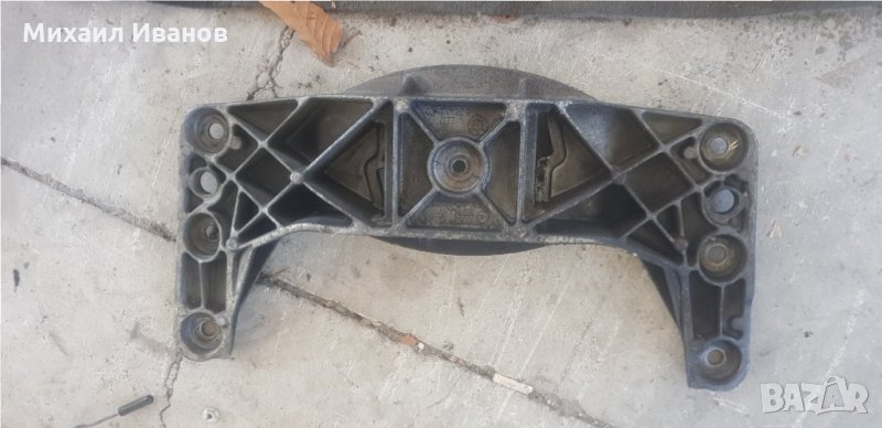 Държач скоростна кутия - БМВ/BMW/ -/е60/е61/- M57N2 3.0d 231кс., снимка 1