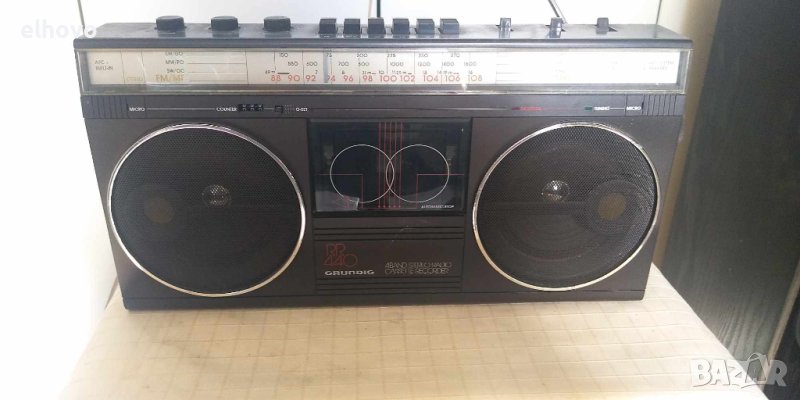 Радиокасетофон Grundig RR440, снимка 1