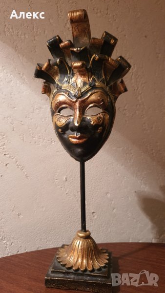 Италианска маска–Отлична!, снимка 1