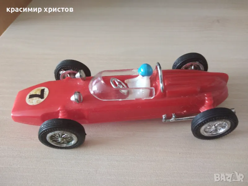 Стара колекционерска кола, снимка 1