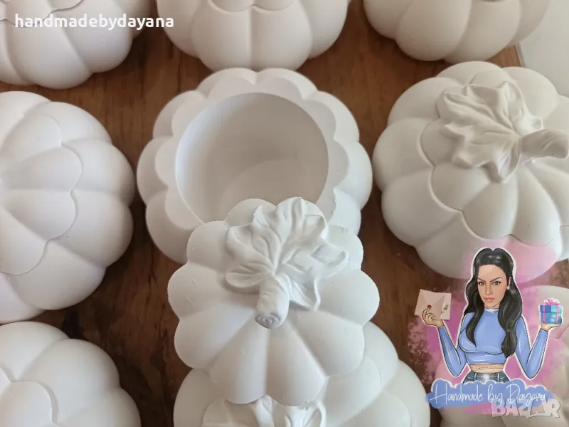 Кашпа във формата на тиква за аранжиране , снимка 1