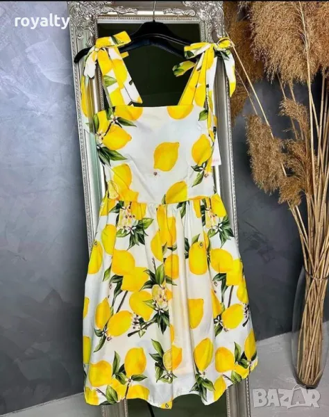 Кокетна лятна рокля с твърди чашки, снимка 1