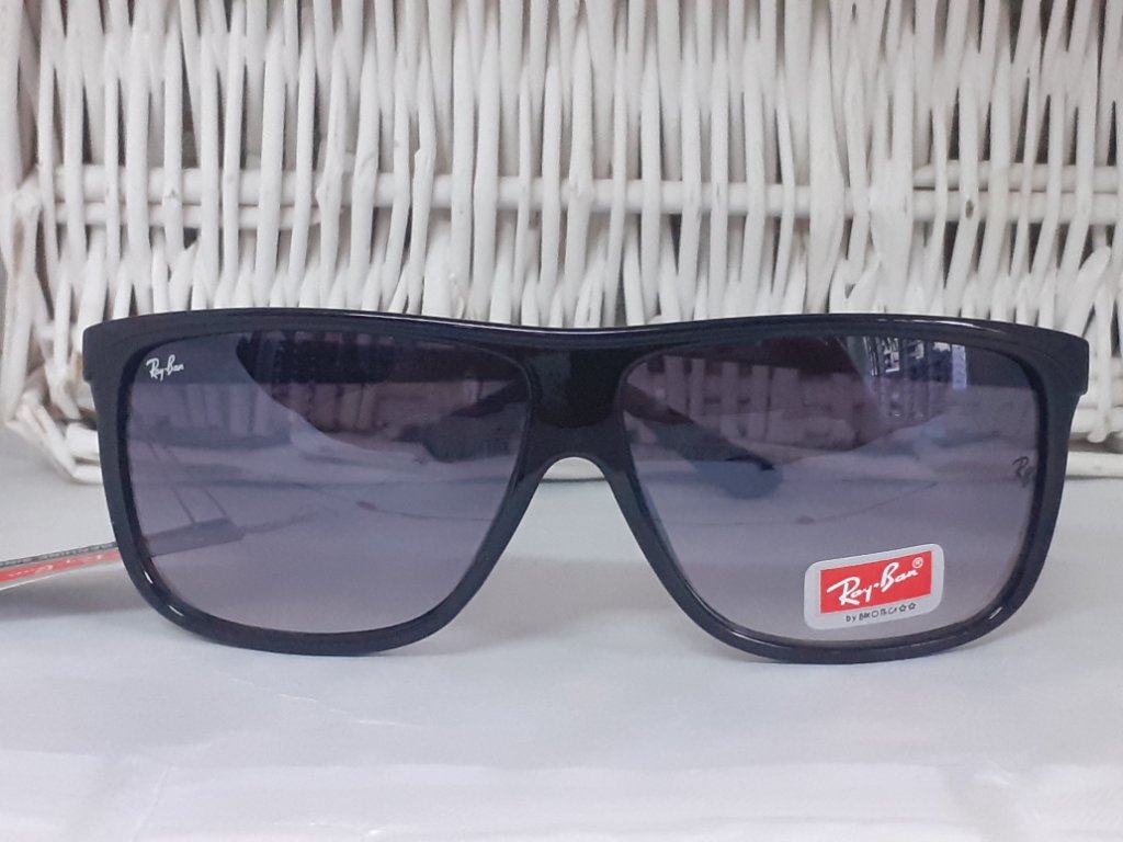 P 17 Мъжки слънчеви очила с тъмни стъкла черни в Слънчеви и диоптрични очила  в к.к. Слънчев бряг - ID35215054 — Bazar.bg