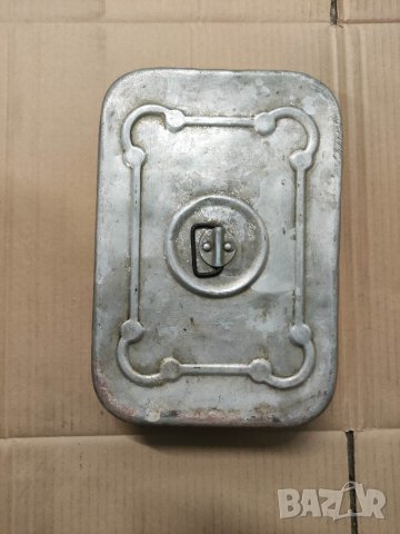 Продавам алуминиева кутия за храна 