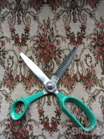 Ножица шивашка, къдрава, снимка 2 - Други инструменти - 39427858