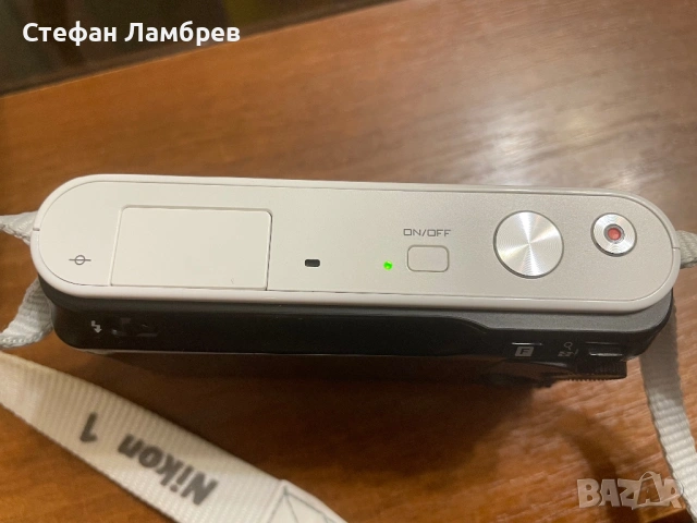 Фотоапарат Nikon1 J1, снимка 3 - Фотоапарати - 53011100