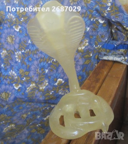 Фосфоресцираща и променяща цвета си змия - кобра фигура пластика статуетка, снимка 4 - Статуетки - 33517776