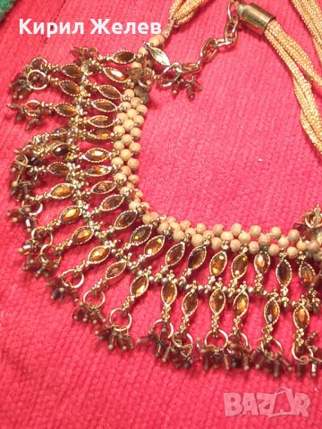 БОГАТО УКРАСЕНА ЗЛАТИСТА с КРАСИВИ ФАСЕТИРАНИ КРИСТАЛИ КАМЪНИ ВИНТИДЖ ОГЪРЛИЦА 14200, снимка 2 - Колиета, медальони, синджири - 30625579