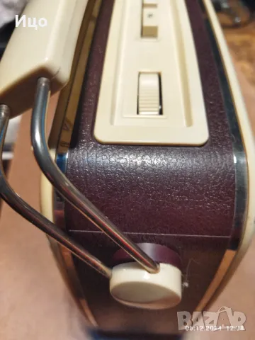 Буш винтидж радио., снимка 2 - Радиокасетофони, транзистори - 48286306