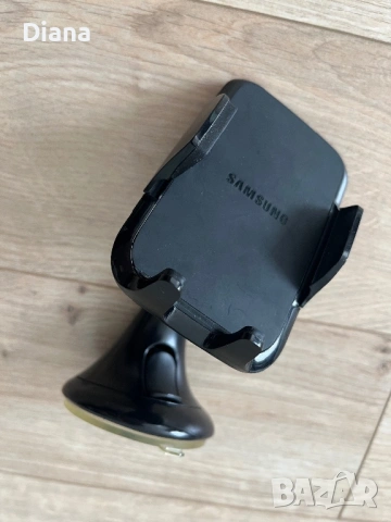 Samsung поставка за телефон в автомобил