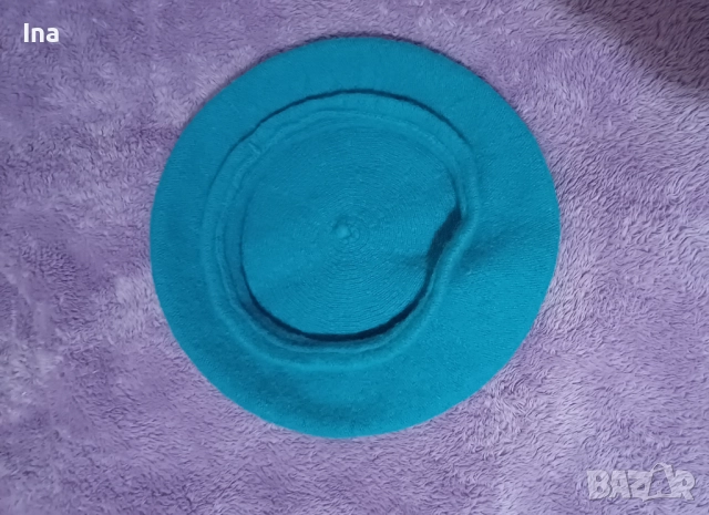 Нова вълнена баретка, снимка 3 - Шапки - 52531215