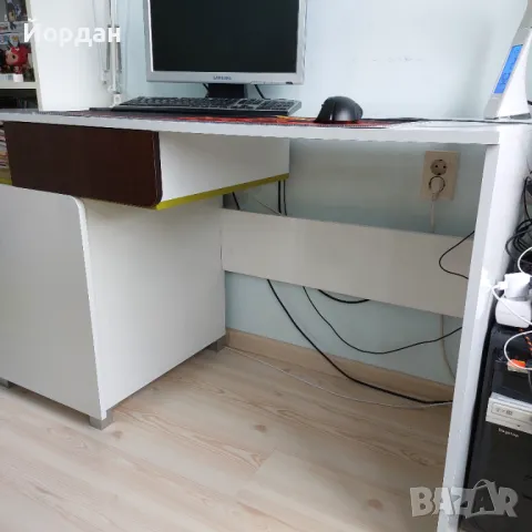 Бюро, снимка 4 - Бюра - 49942496