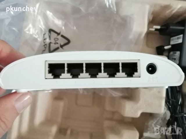 D-Link - 5-портов Гигабитов Неуправляем Десктоп Суич DGS-1005D, снимка 5 - Суичове - 36869985