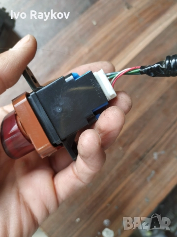 Бутон , авариини за Honda Civic VIII Hatchback , M30581, снимка 3 - Части - 51936407