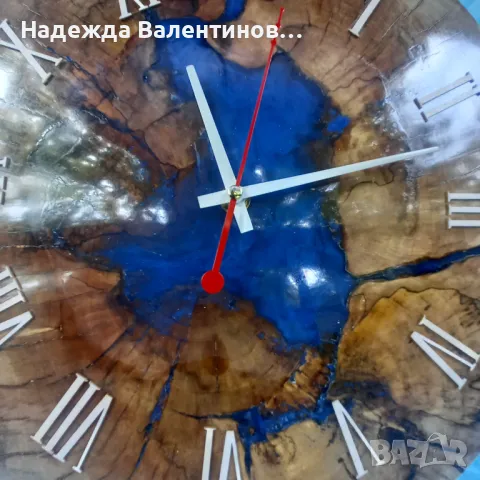 Стенен часовник от масивно дърво и смола Уникат, чудесен подарък, снимка 4 - Стенни часовници - 47714130