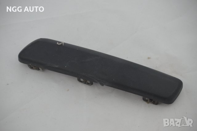 Пластмаса от задна броня Renault Clio III, снимка 1 - Части - 37793714