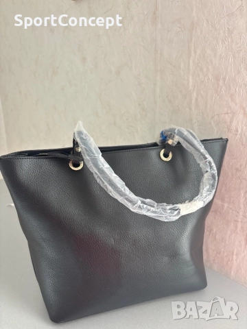 Versace Jeans дамска чанта – чисто нова, с етикети, снимка 3 - Чанти - 52932320