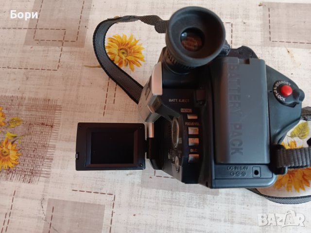 HITACHI HI 8 Камера, снимка 3 - Камери - 42968510