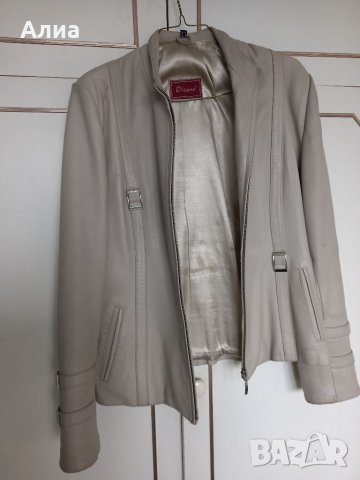  Дамско яке от естествена кожа,  цвят мръсно бяло. Размер L. С метални орнаменти. Вталено. Запазено., снимка 2 - Якета - 38077019