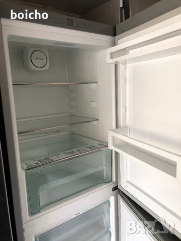 Хладилник с фризер Liebcherr No Frost, снимка 3 - Хладилници - 50227619