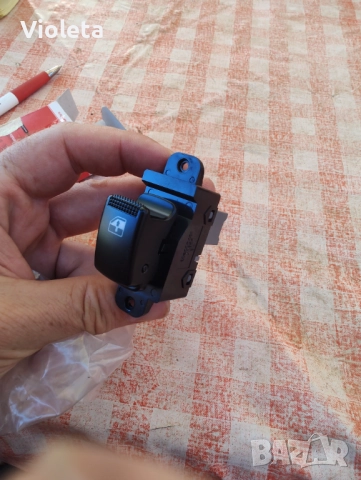 Бутон за ел.стъкло за Kia Pucanto 2004- 2010, снимка 2 - Части - 51566551