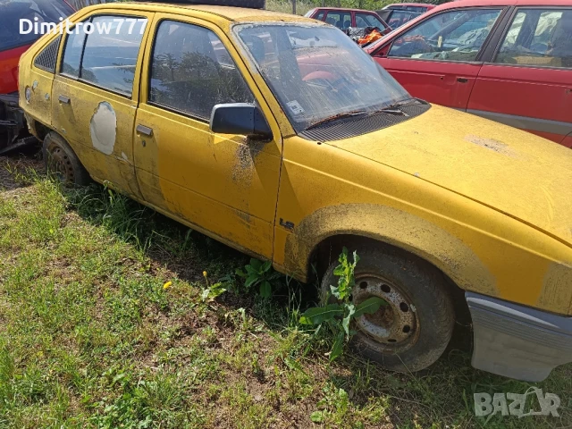 Opel Kadett 1.3 Бензин за части, снимка 2 - Автомобили и джипове - 50503185