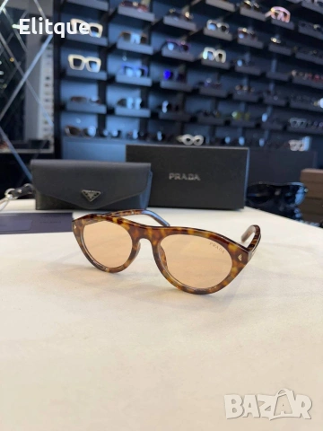 очила с черен обикновен калъф и ув защита tom ford prada