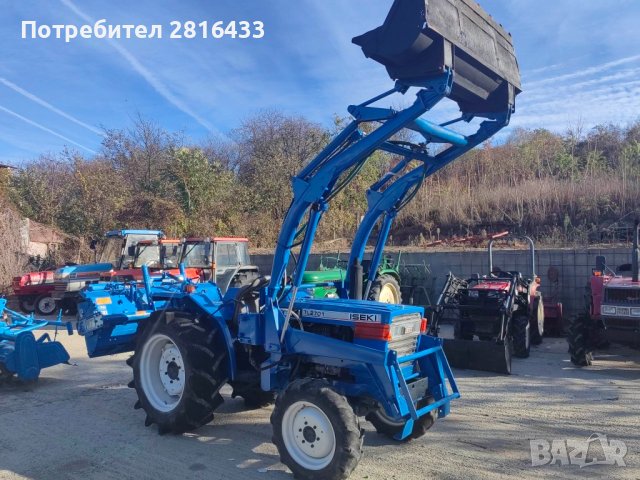 Челен товарач ISEKI TL2701 4x4, снимка 1 - Селскостопанска техника - 42990360