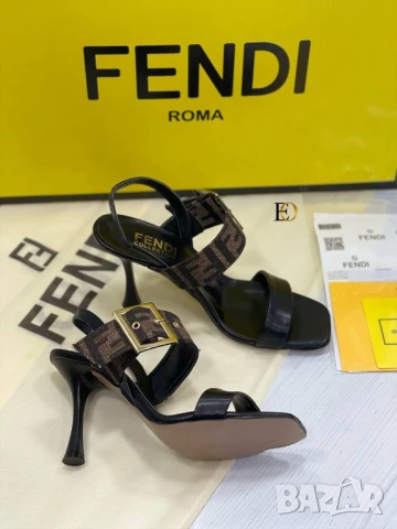 сандали fendi