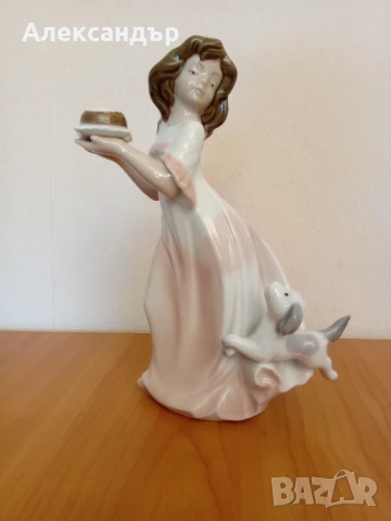 Порцеланова сатуетка Маркирана