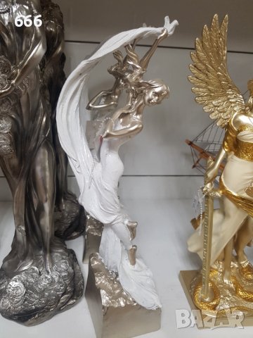 Статуетки, снимка 2 - Статуетки - 43035616