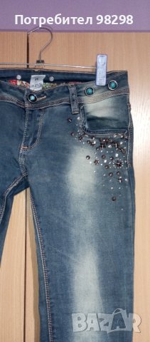 страхотни дамски дънки като нови 