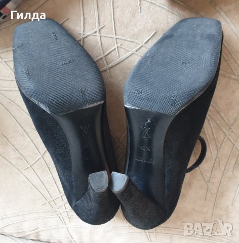 оригинал Louis Vuitton токчета 38,5 налично, снимка 4 - Дамски обувки на ток - 40803371