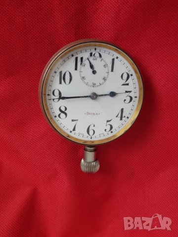 Стар голям механичен часовник DOXA  за автомобил, снимка 1 - Антикварни и старинни предмети - 37639458