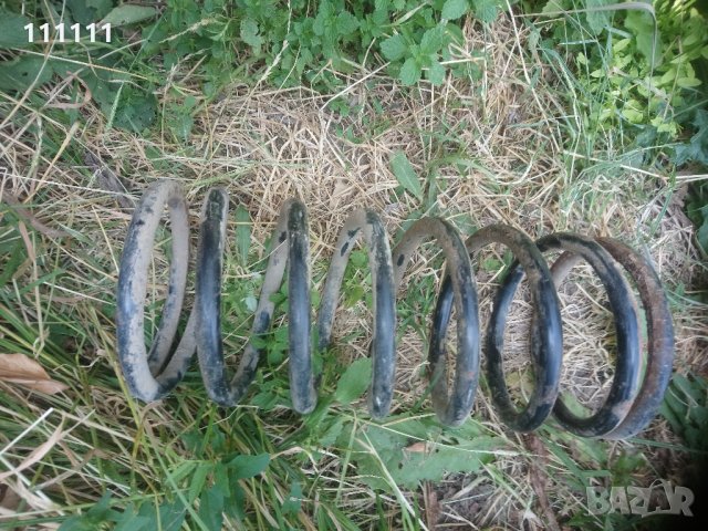 Предни пружини от Шкода фелиция 1.6 електрически инжекцион комби, снимка 2 - Автомобили и джипове - 25600234