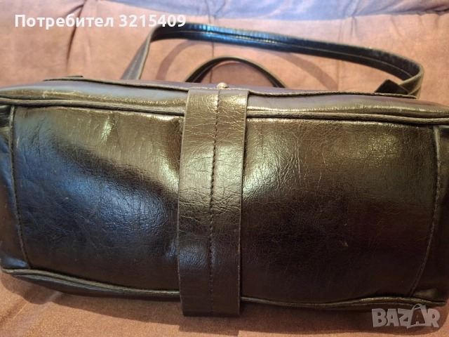 Valentino дамска чанта естествена кожа , снимка 5 - Чанти - 52011372