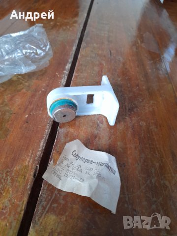 Стар магнитна сапунерка, снимка 2 - Други ценни предмети - 43853118