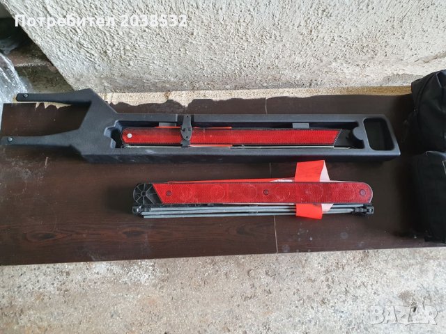 Оригиналнa аптечкa за Мерцедес,Mercedes C180,C200,C220,E220,CLS,, снимка 2 - Части - 28371269