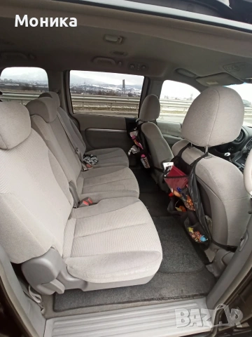 Kia Carnival, снимка 8 - Автомобили и джипове - 53424907